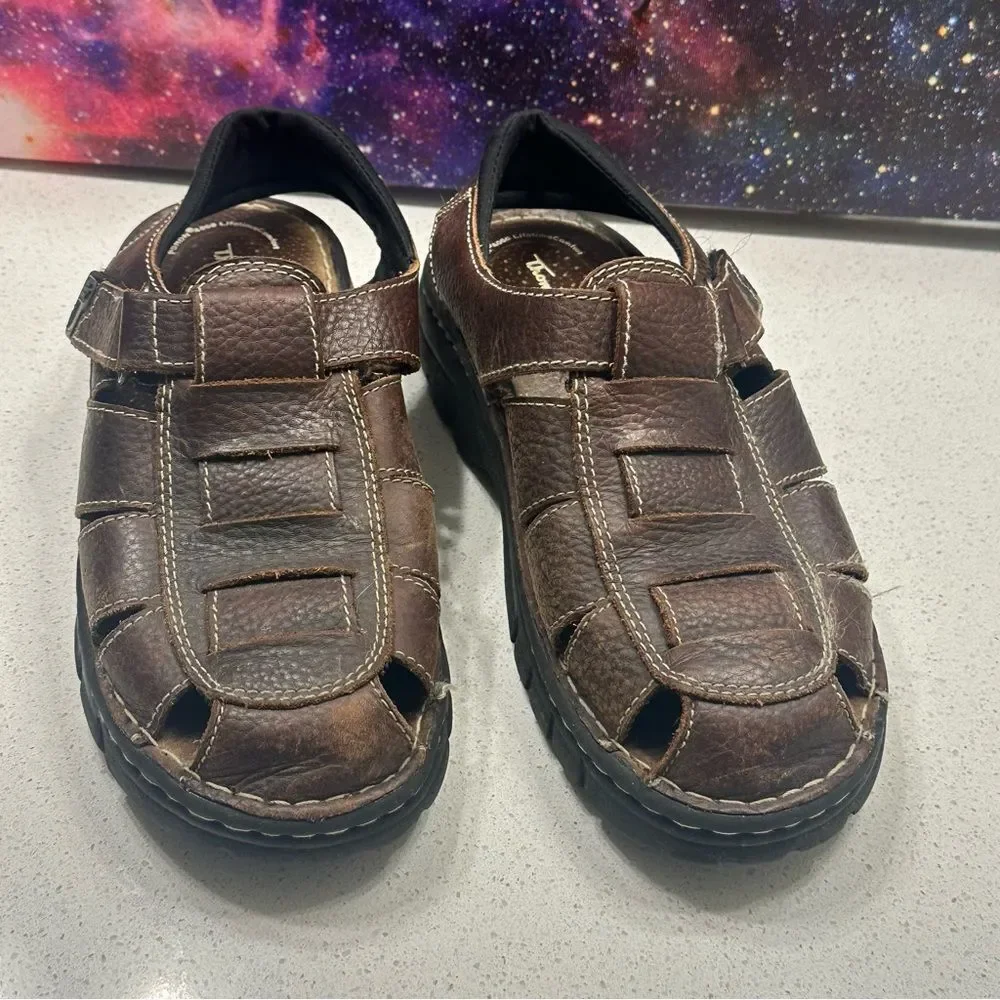 Thom McAn‎ Men's Size 9 Russ Leather Fisherman Sandals Slip On Casual Shoes